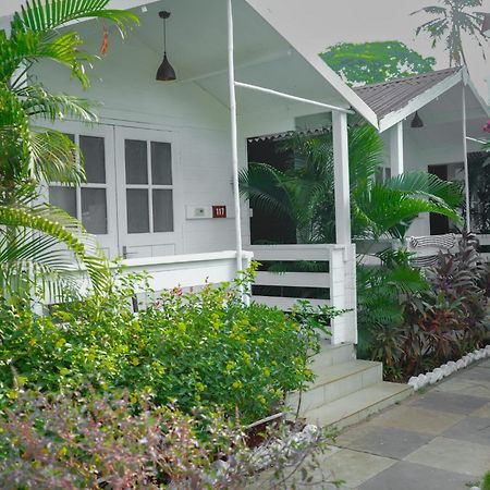 Seabliss Cottages Morjim Εξωτερικό φωτογραφία